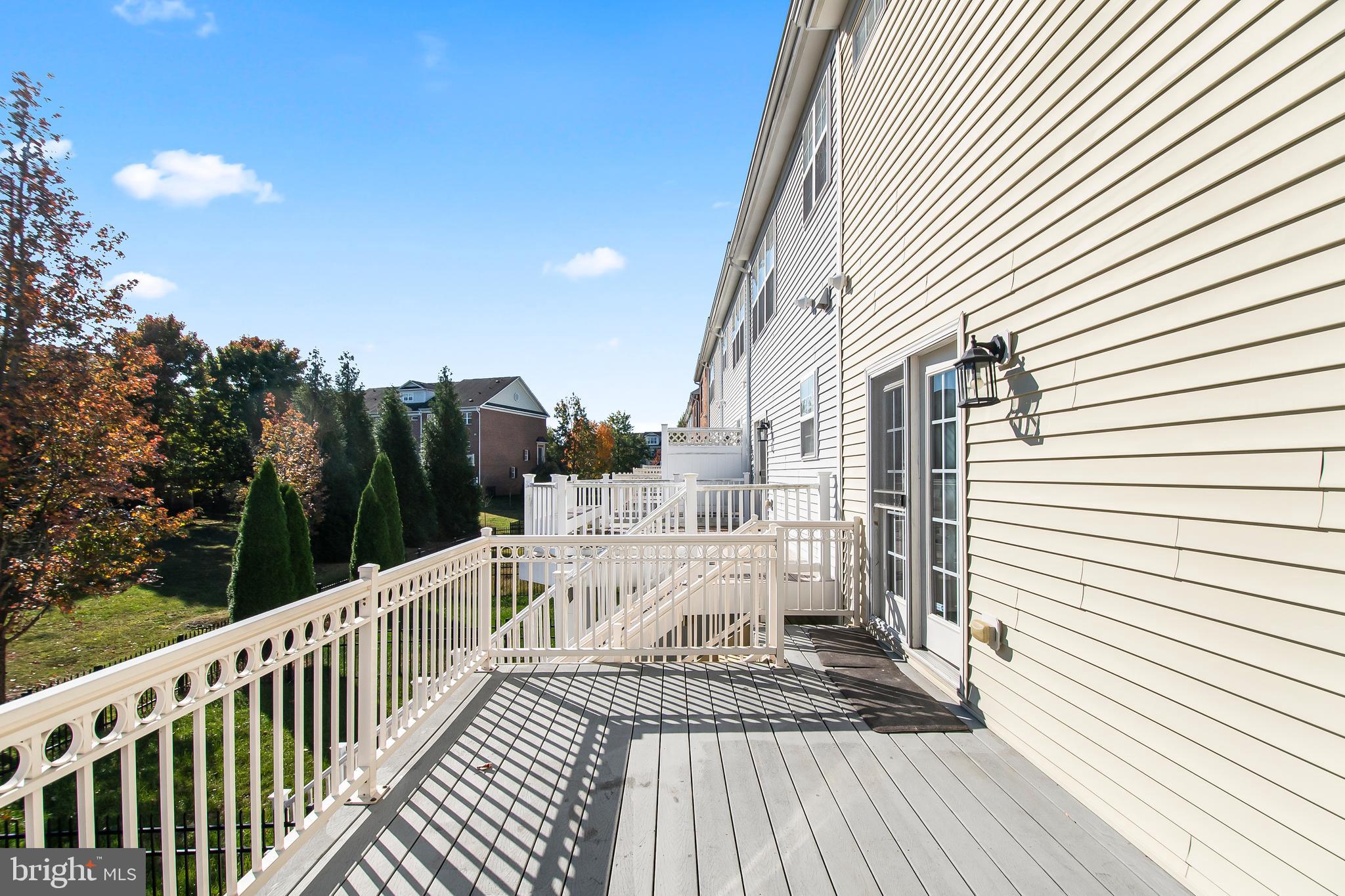 OAK CREEK - Residential