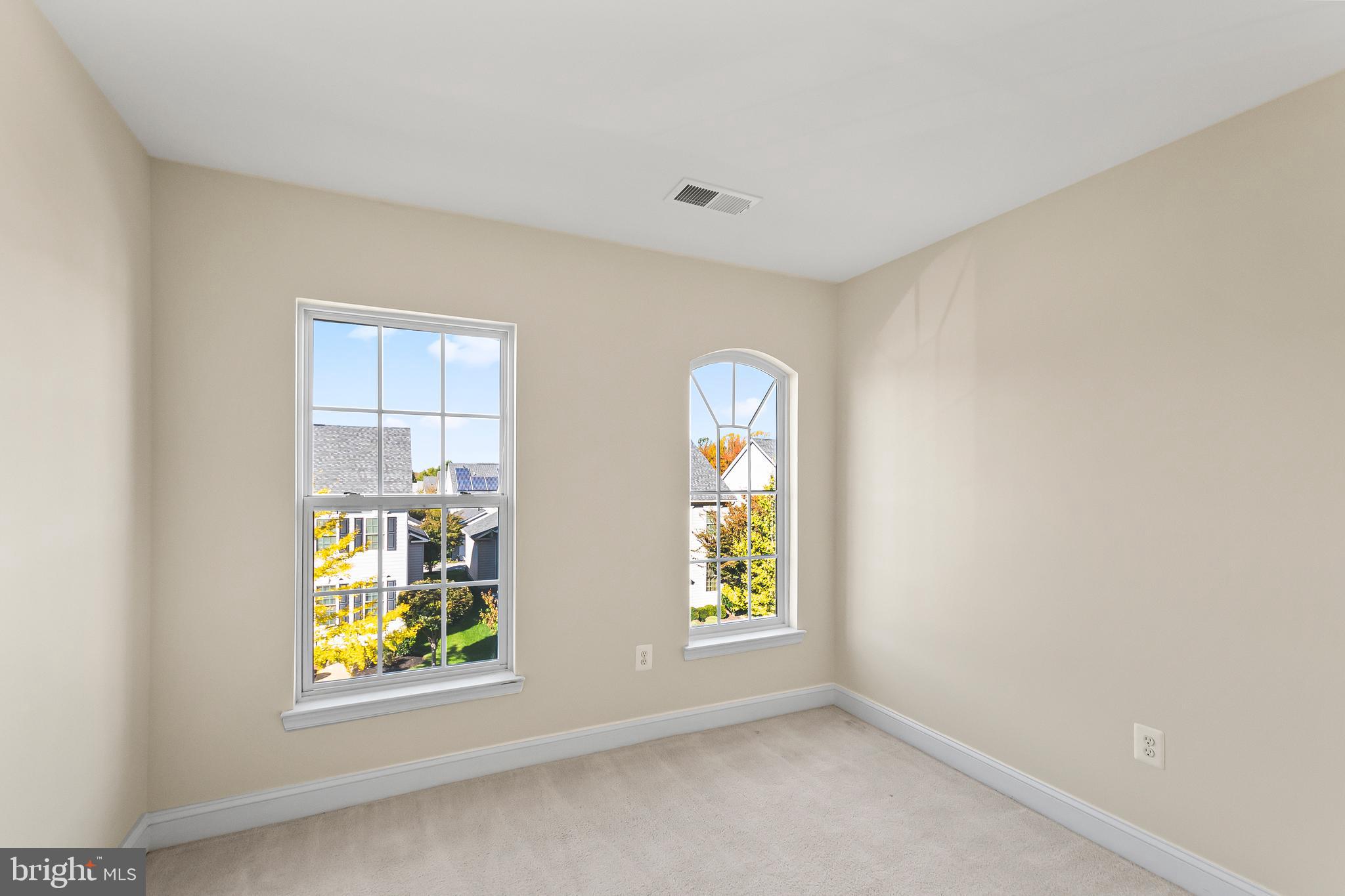 OAK CREEK - Residential