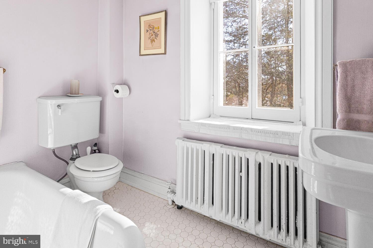 CHELTENHAM VIL - Residential