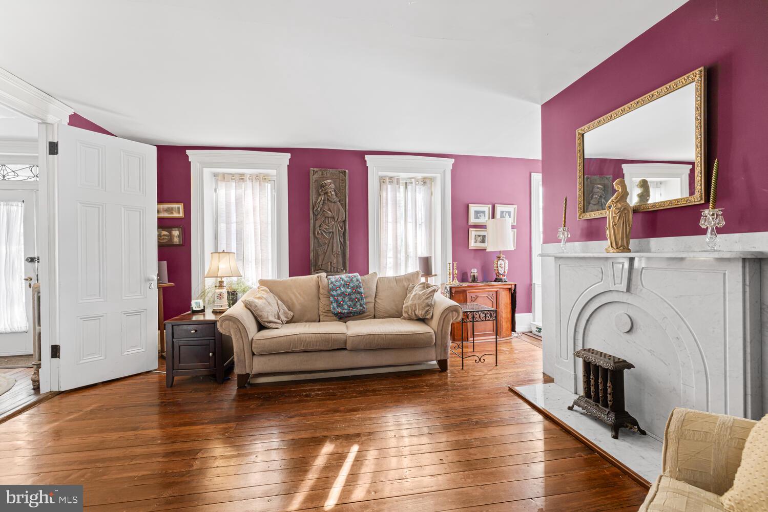 CHELTENHAM VIL - Residential