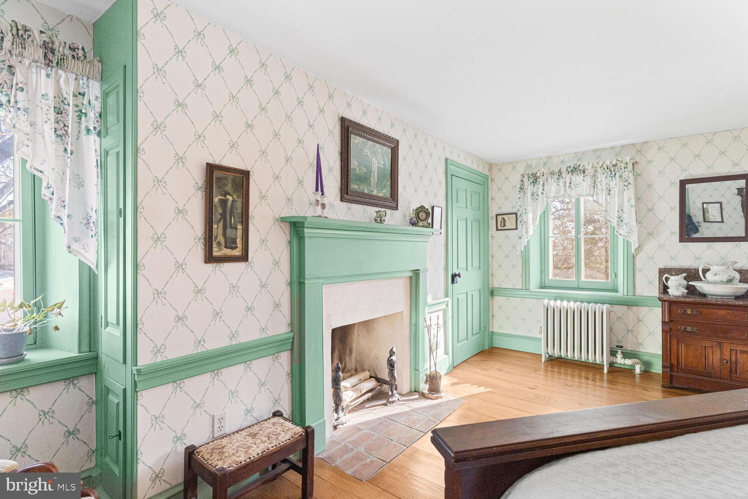 CHELTENHAM VIL - Residential