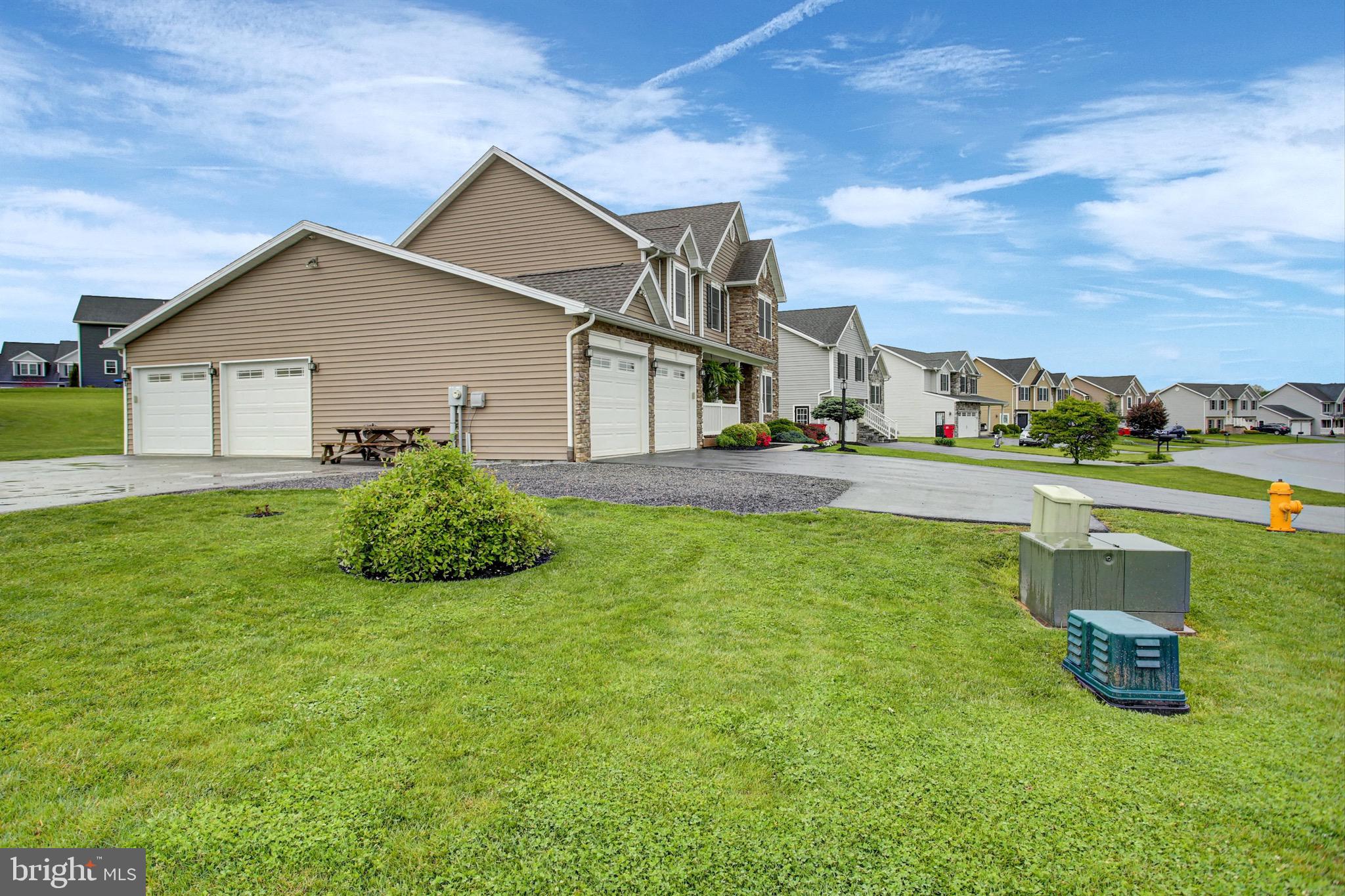 SOUTHWOOD CROSSING - Residential