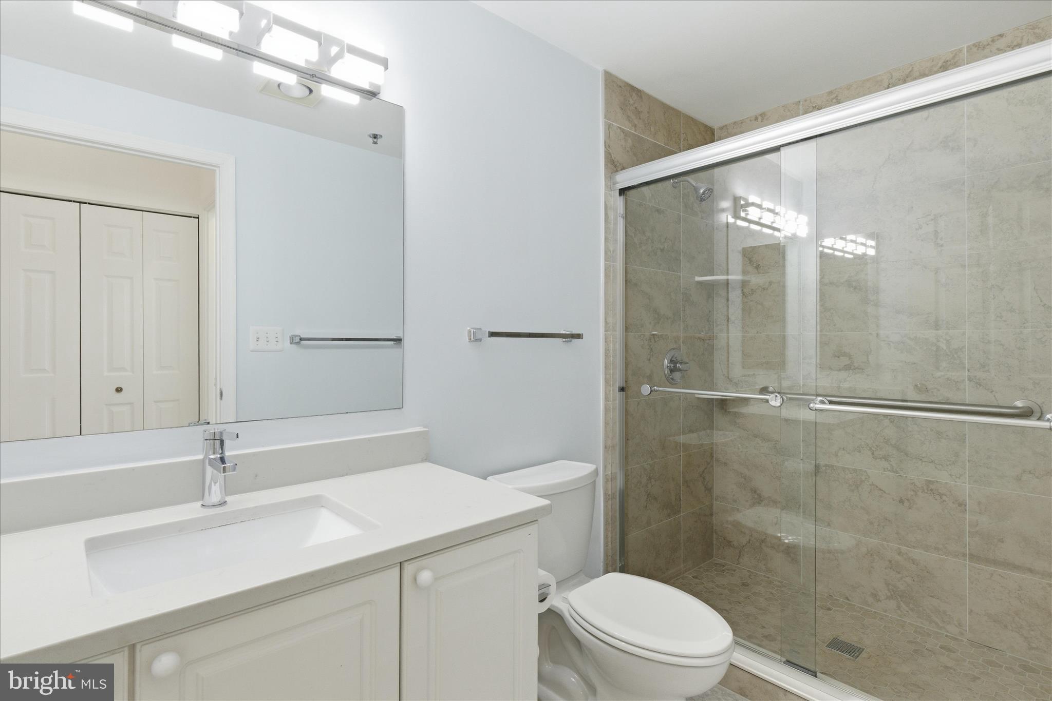 VANTAGE POINT WEST AT LW - Residential