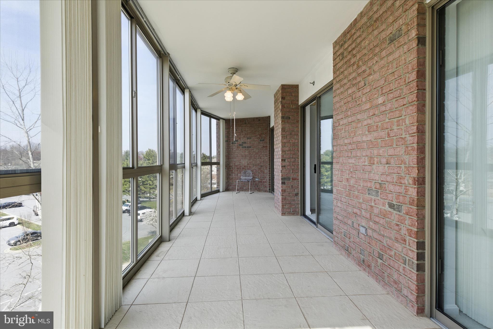 VANTAGE POINT WEST AT LW - Residential