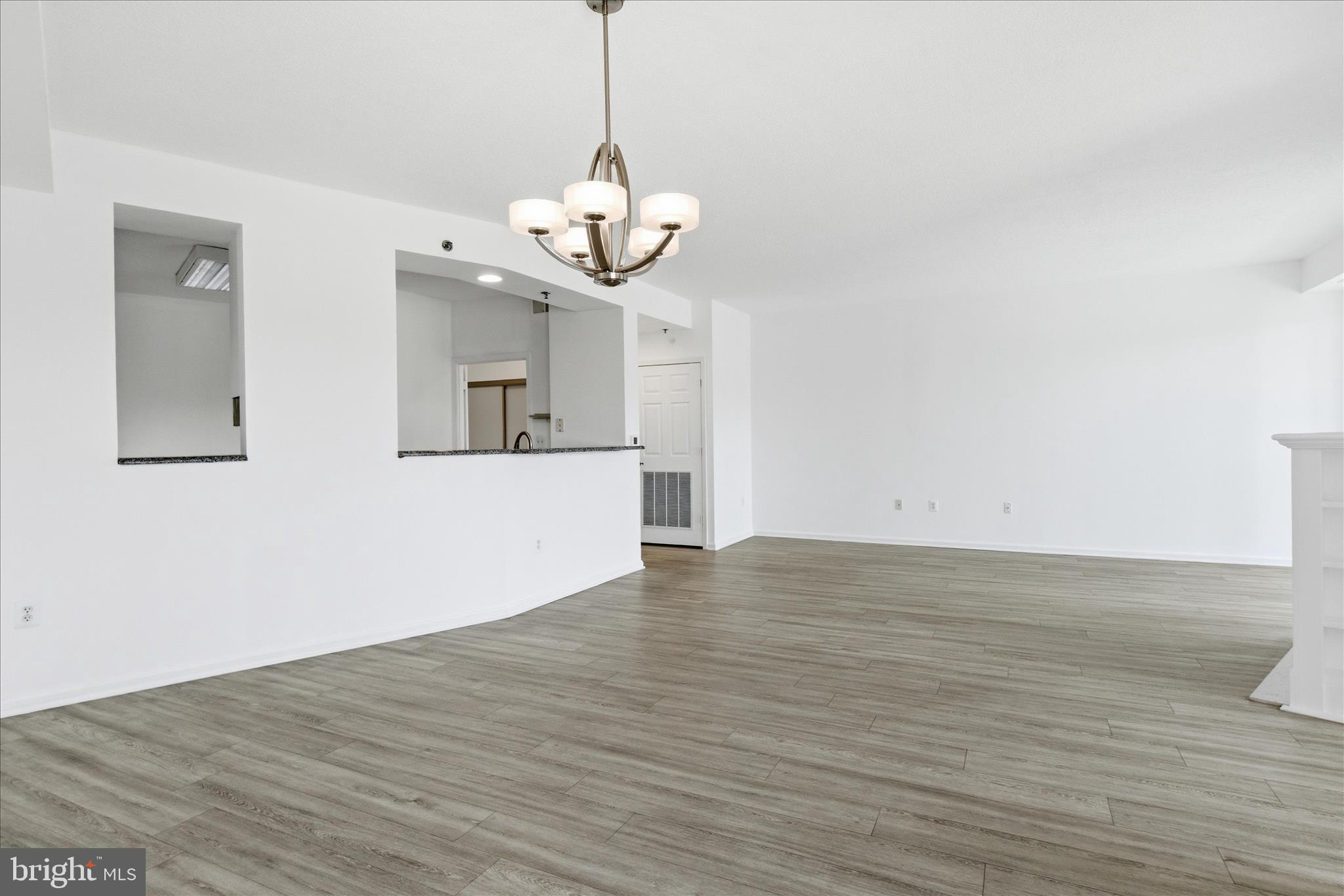 VANTAGE POINT WEST AT LW - Residential