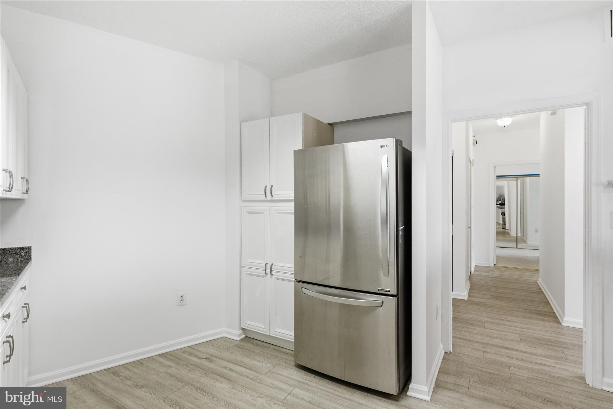 VANTAGE POINT WEST AT LW - Residential