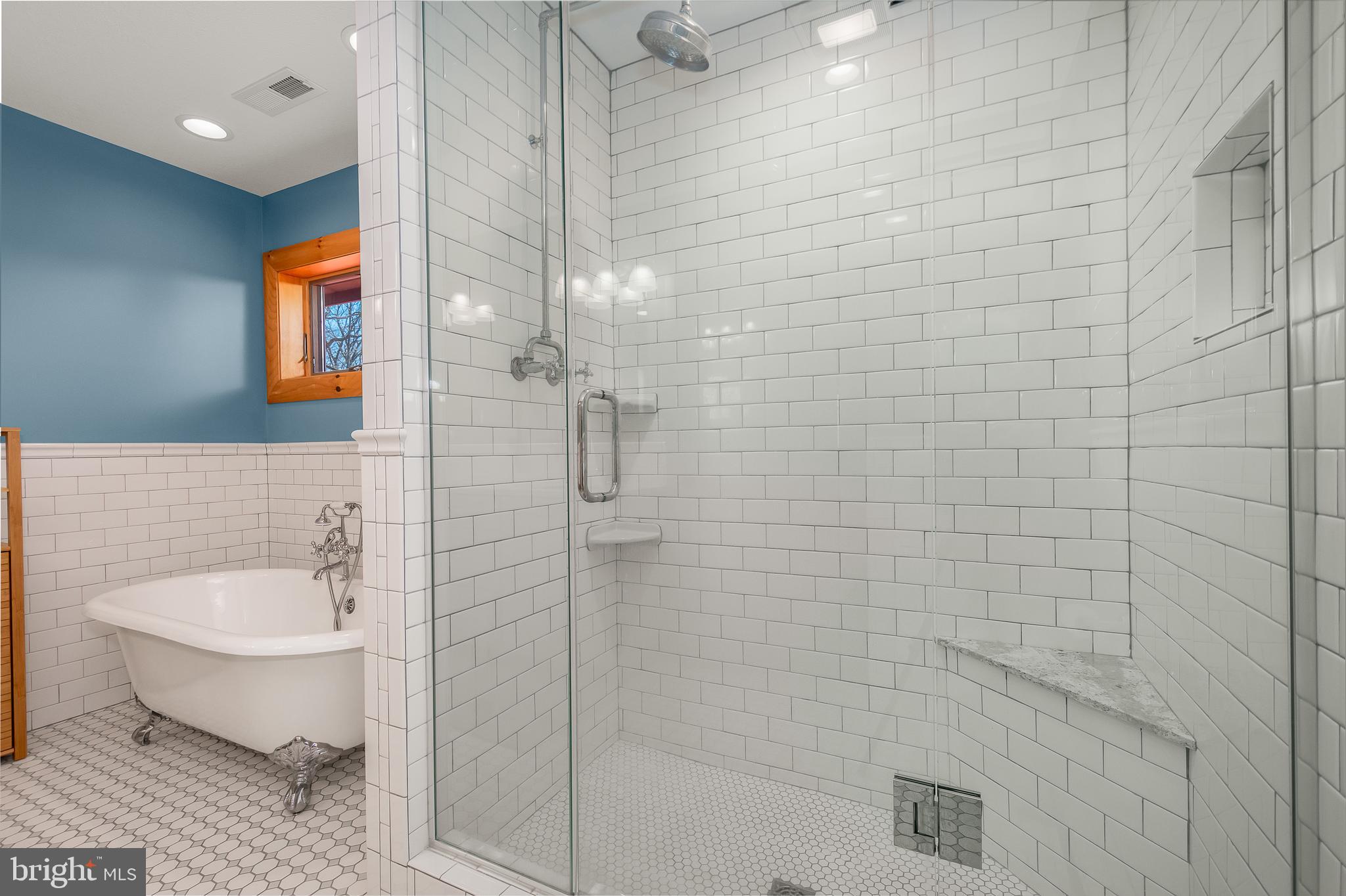 GLEN COVE - Residential