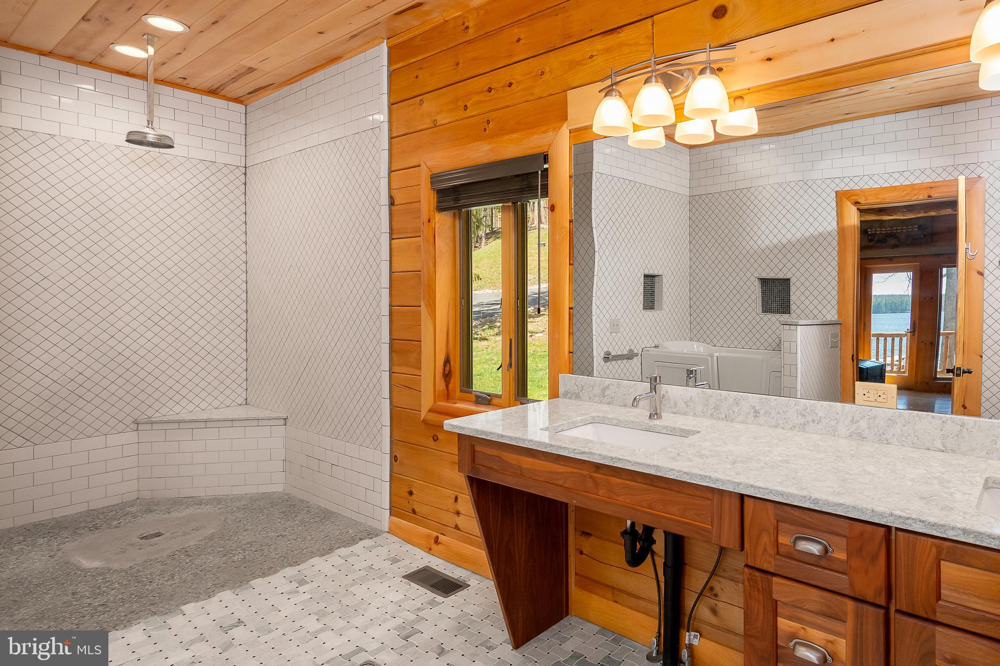 GLEN COVE - Residential