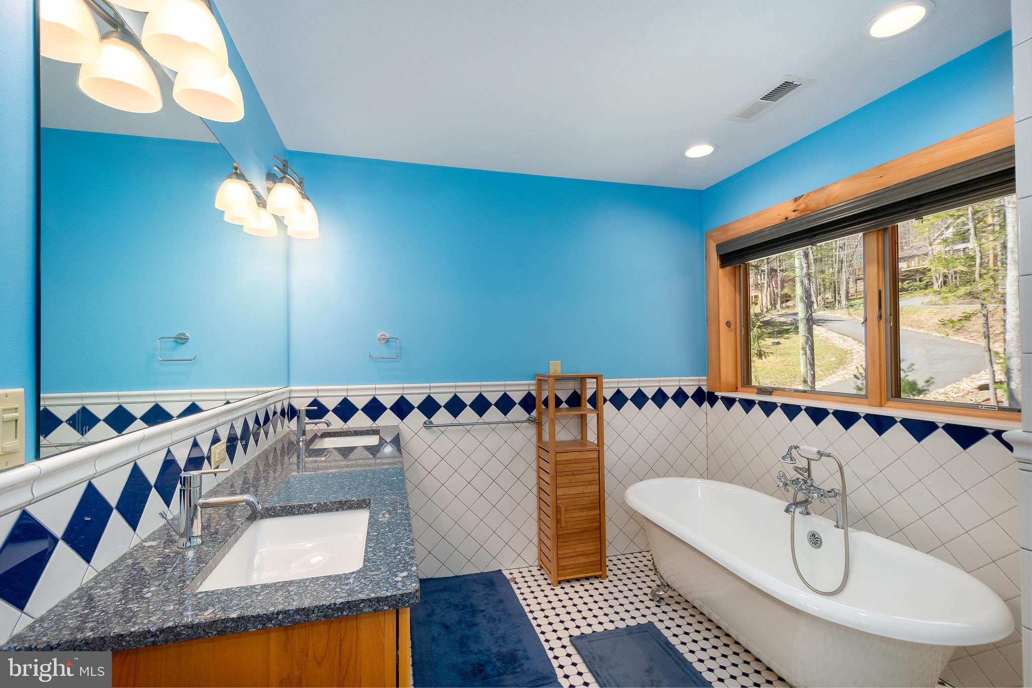 GLEN COVE - Residential