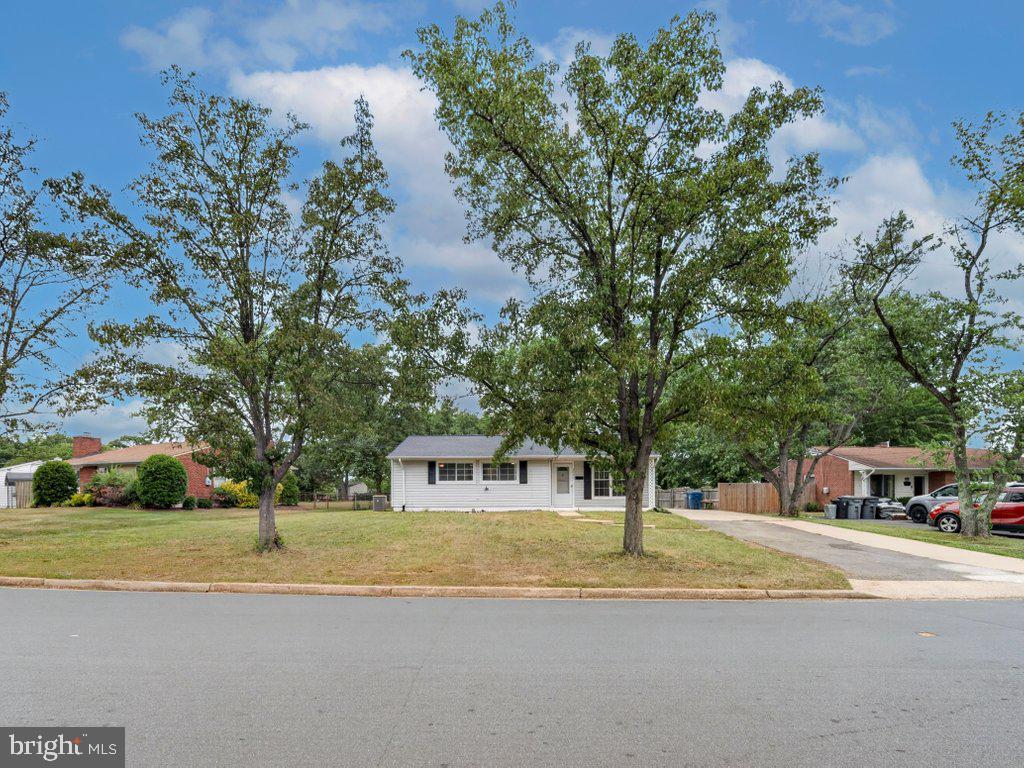 4906 UPLAND DRIVE