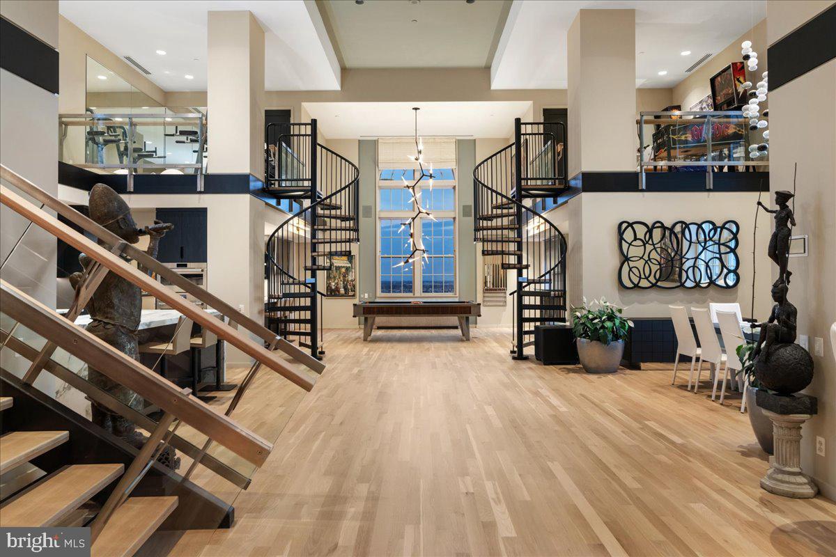 RITTENHOUSE SQUARE - Residential