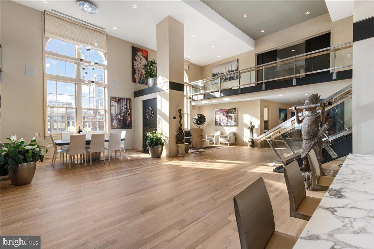 RITTENHOUSE SQUARE - Residential