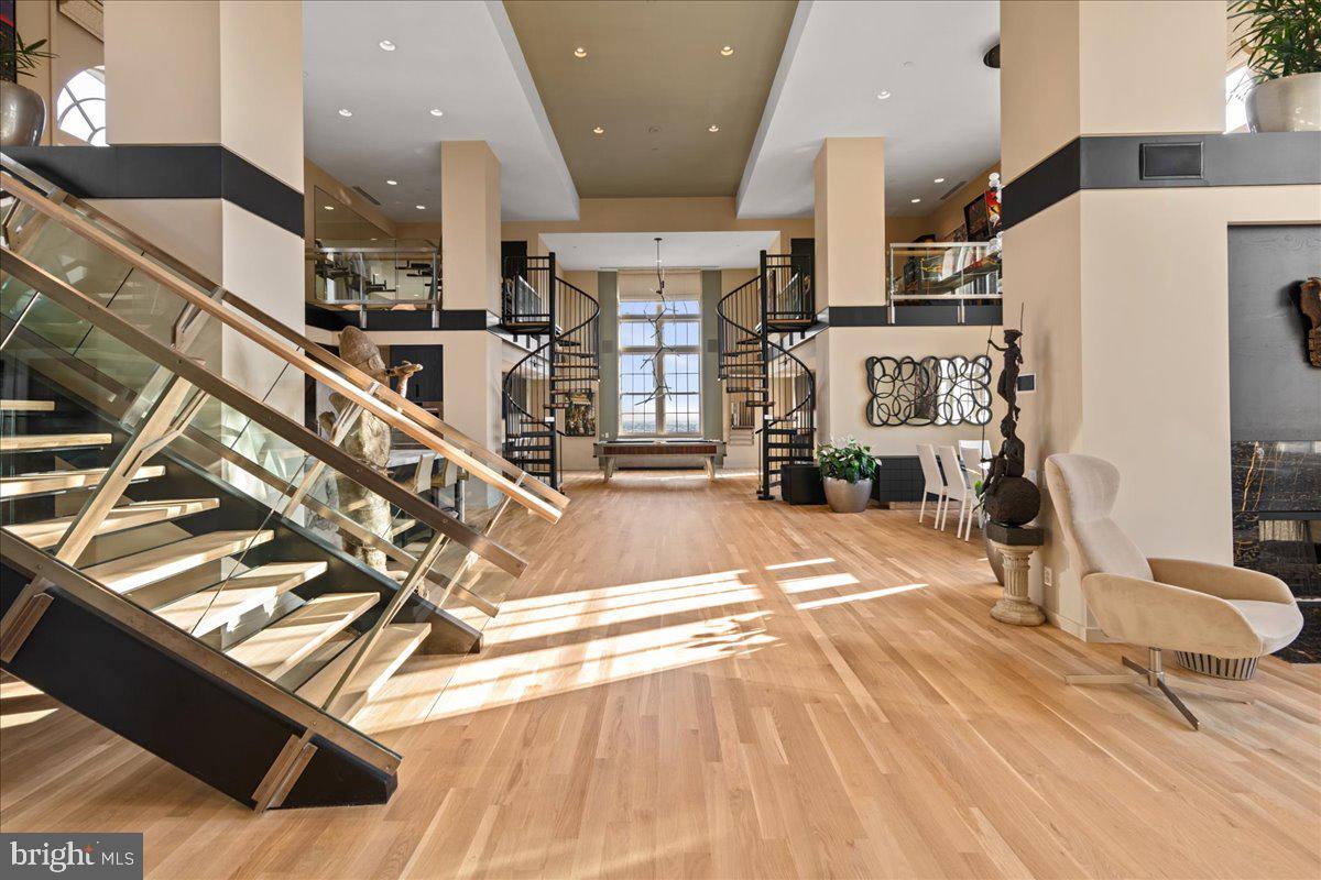 RITTENHOUSE SQUARE - Residential