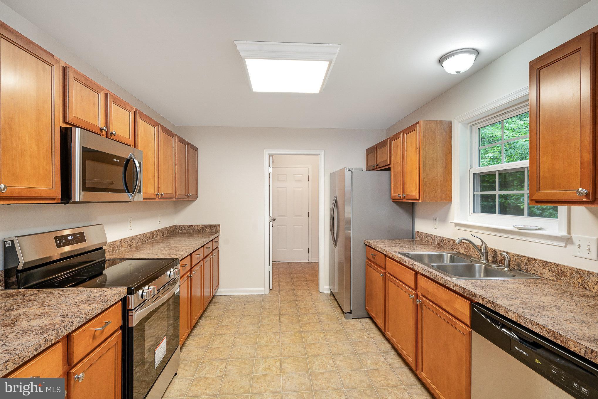 STRATFORD HARBOUR - Residential