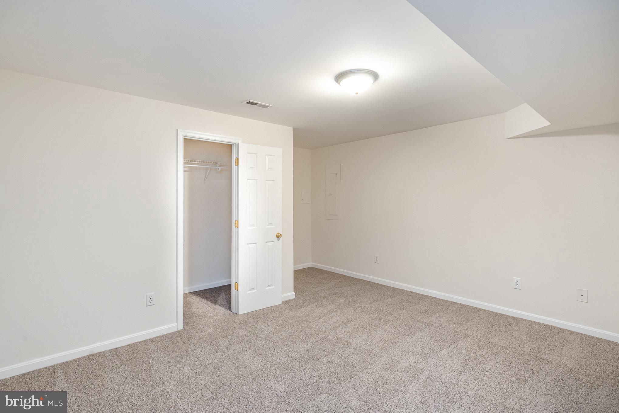 STRATFORD HARBOUR - Residential