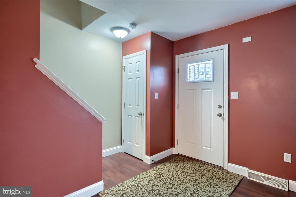 Photo of 2302 MORRIS DR, EAST PETERSBURG, PA 17520 (MLS # PALA2028230)