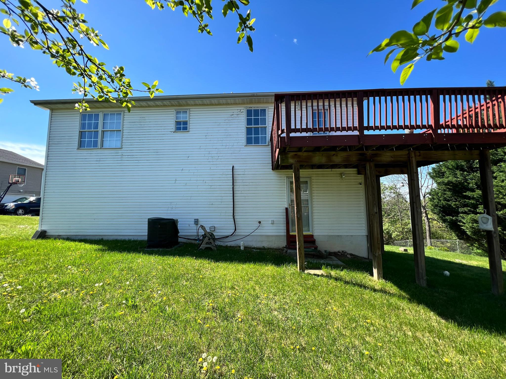 ROLLING HILLS - Residential Lease