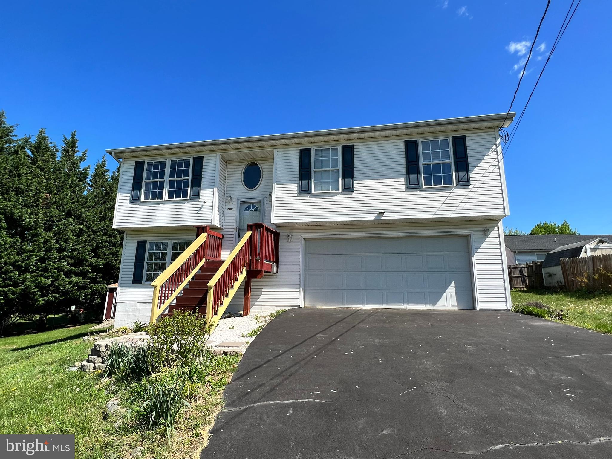 ROLLING HILLS - Residential Lease