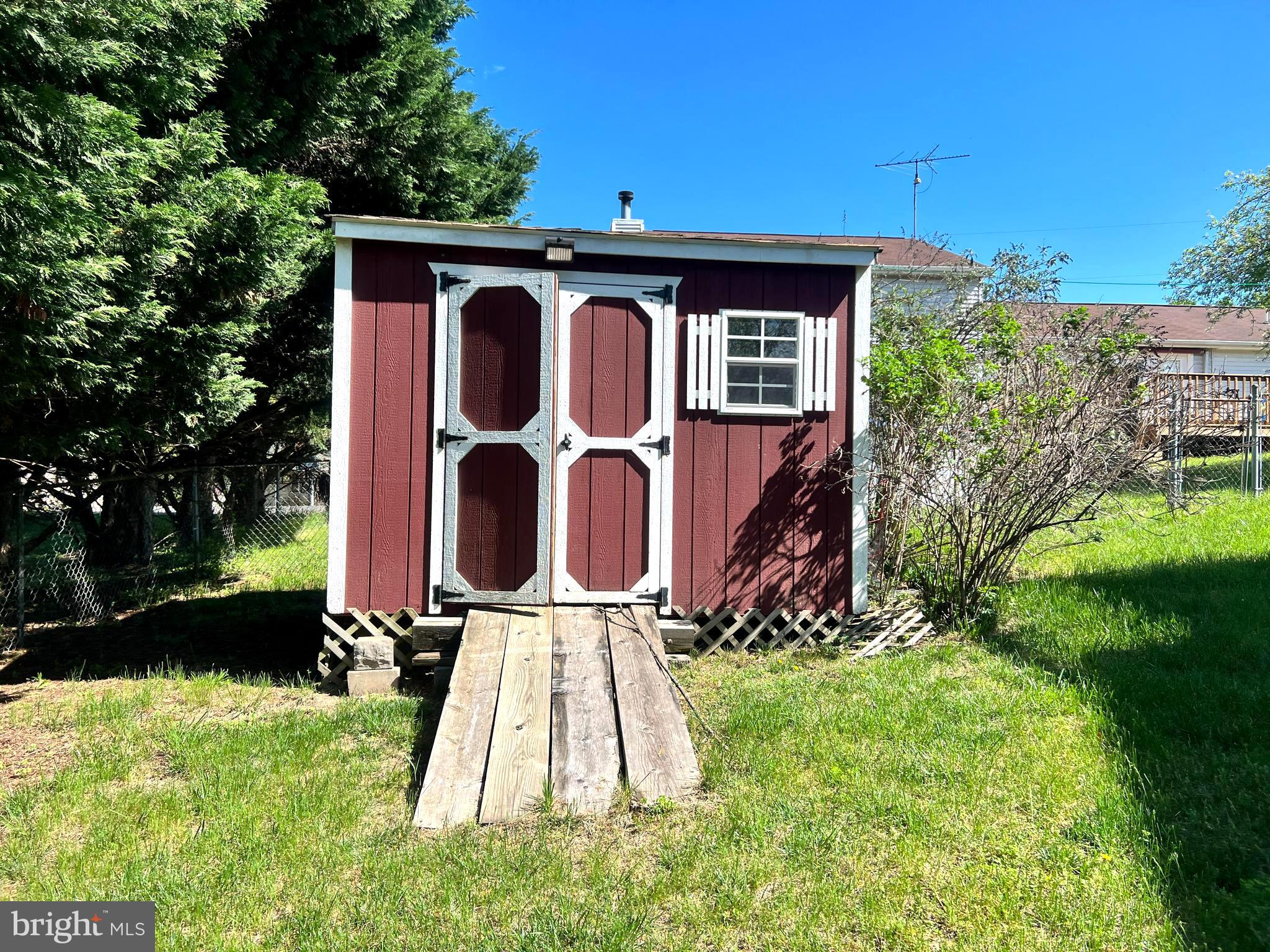 ROLLING HILLS - Residential Lease