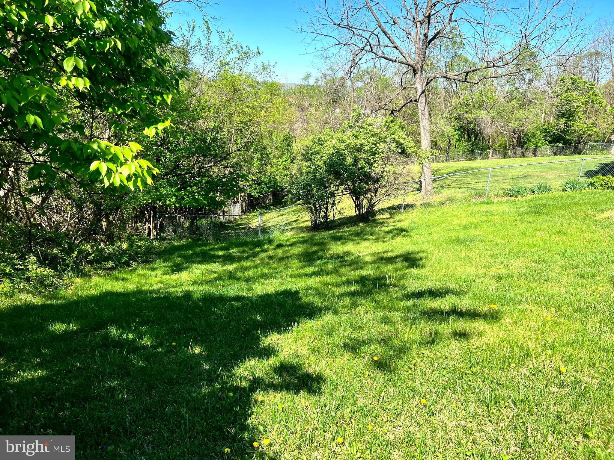 ROLLING HILLS - Residential Lease