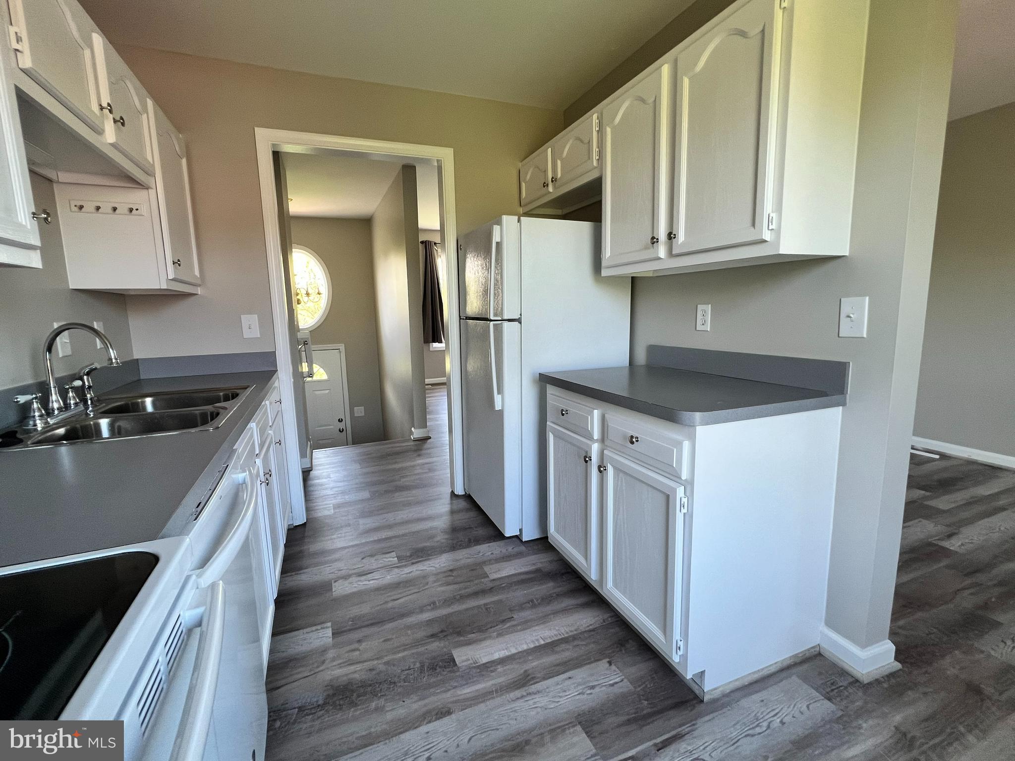 ROLLING HILLS - Residential Lease