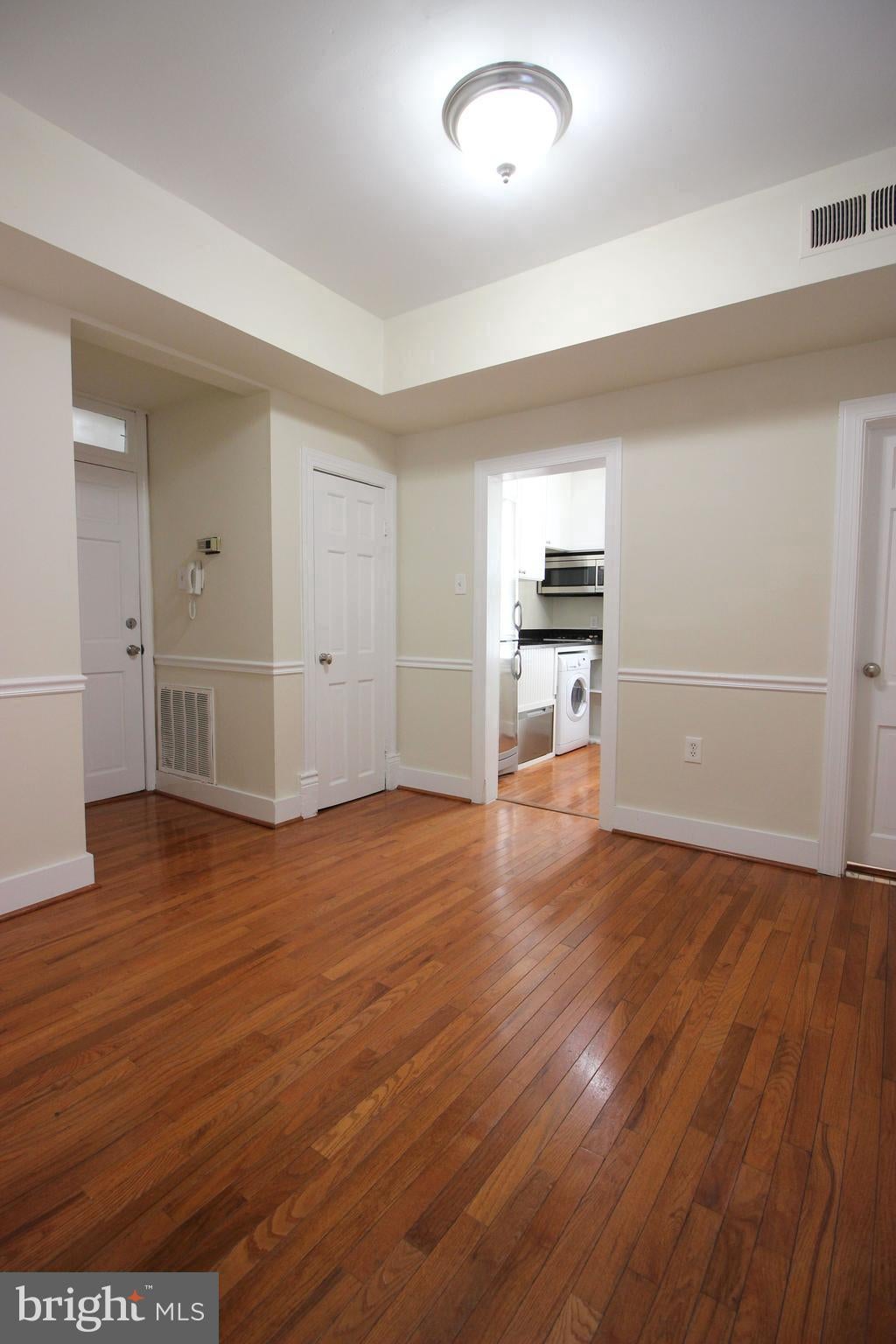 3237 N STREET NW 15