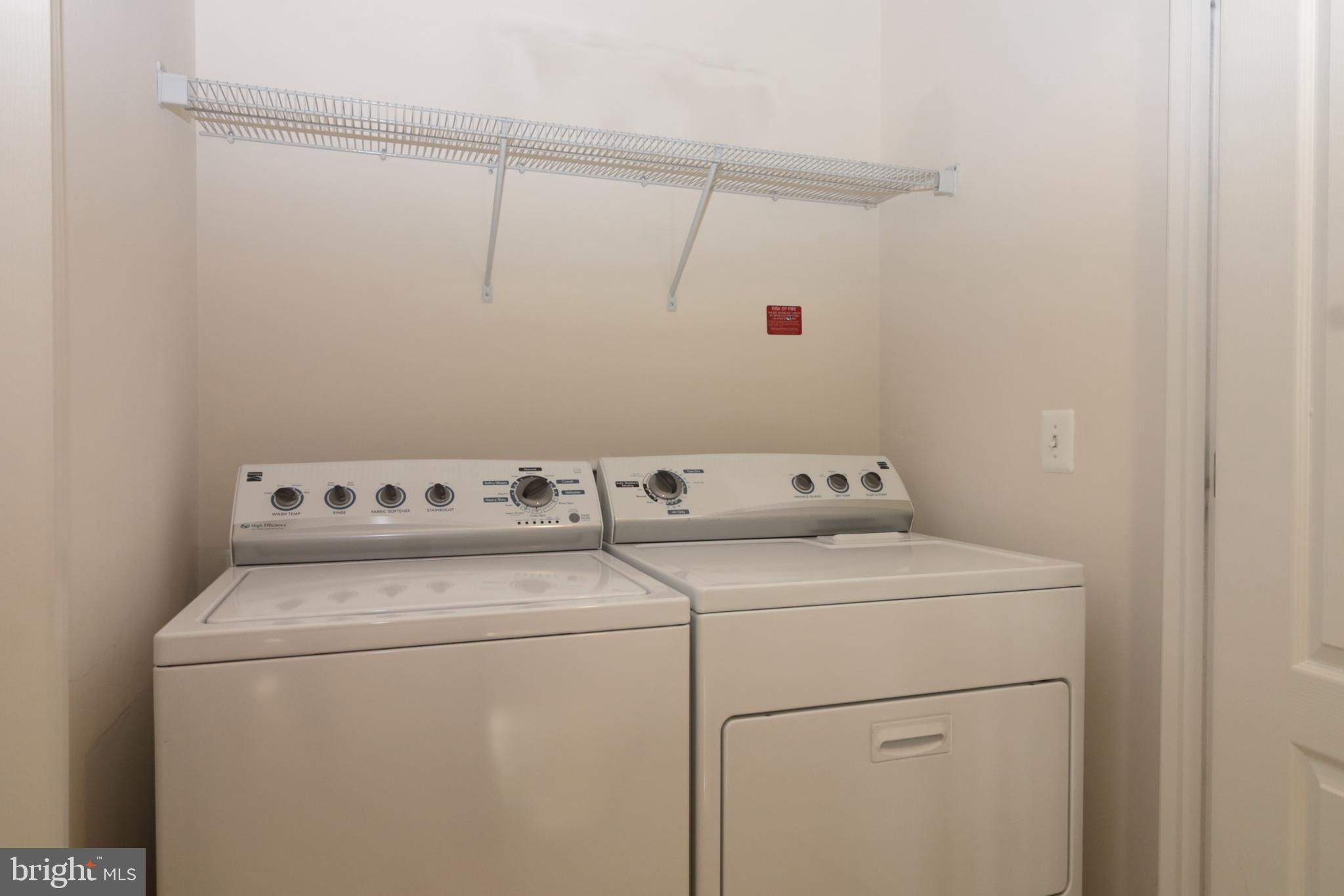 SIGNATURE AT BROADLANDS - Residential