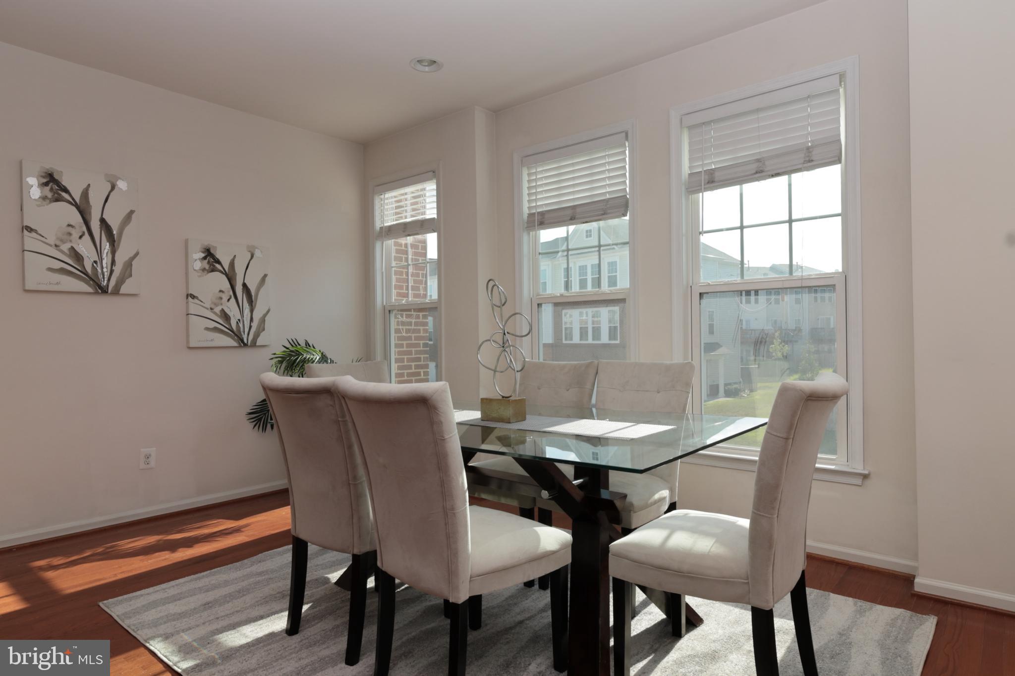 SIGNATURE AT BROADLANDS - Residential