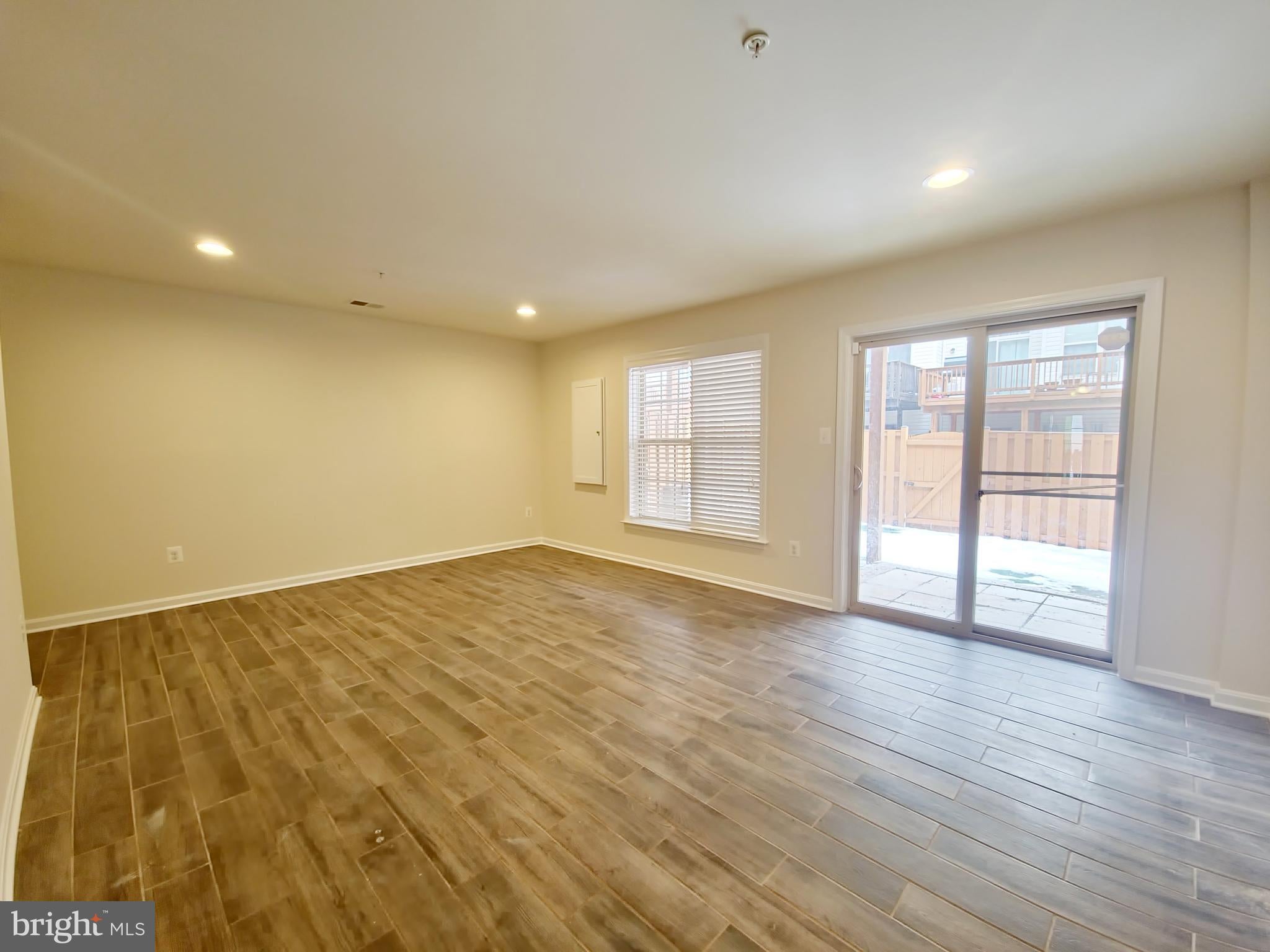 4705 VERDANA LOOP