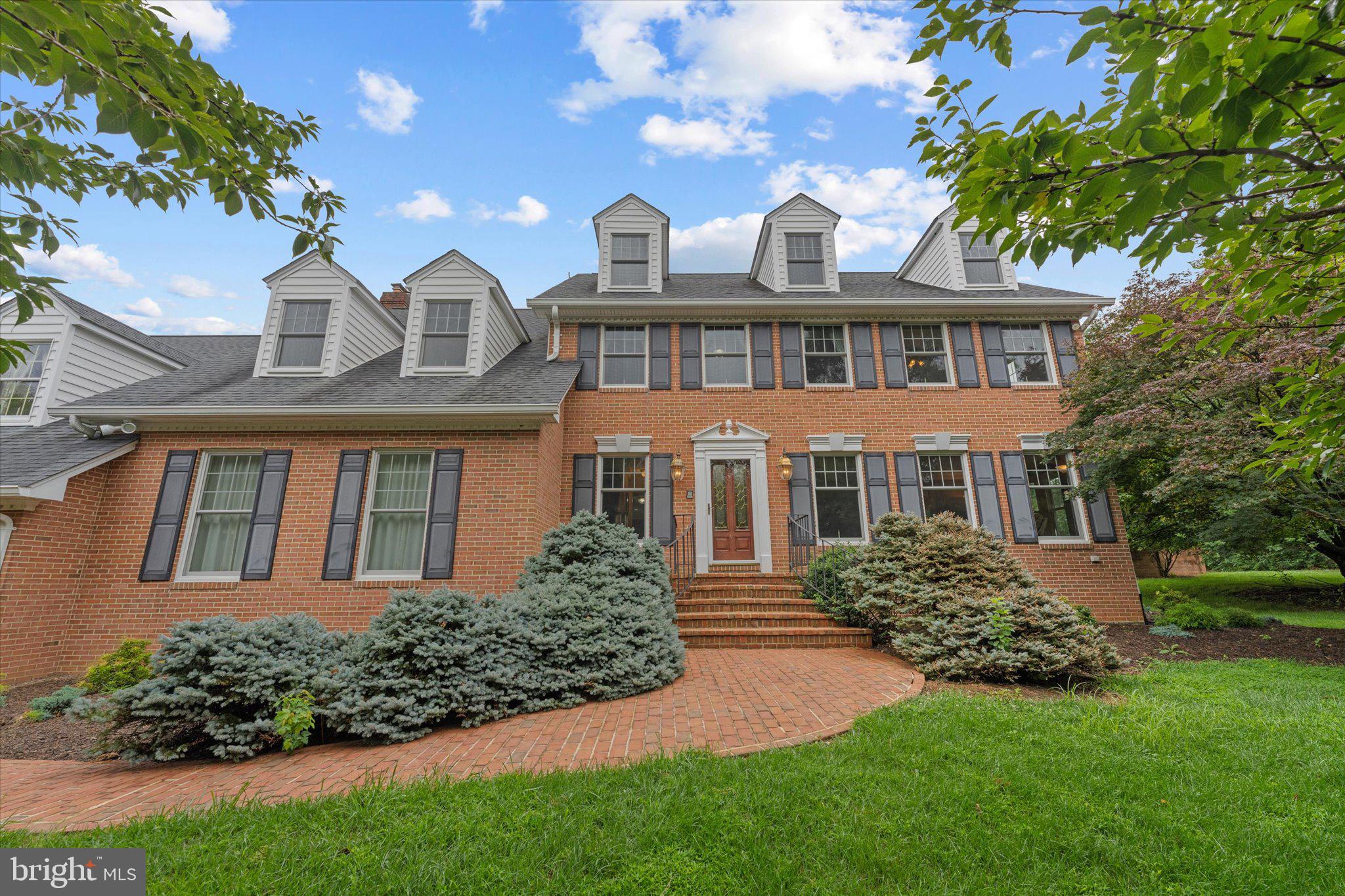 194 GLENDOBBIN LANE