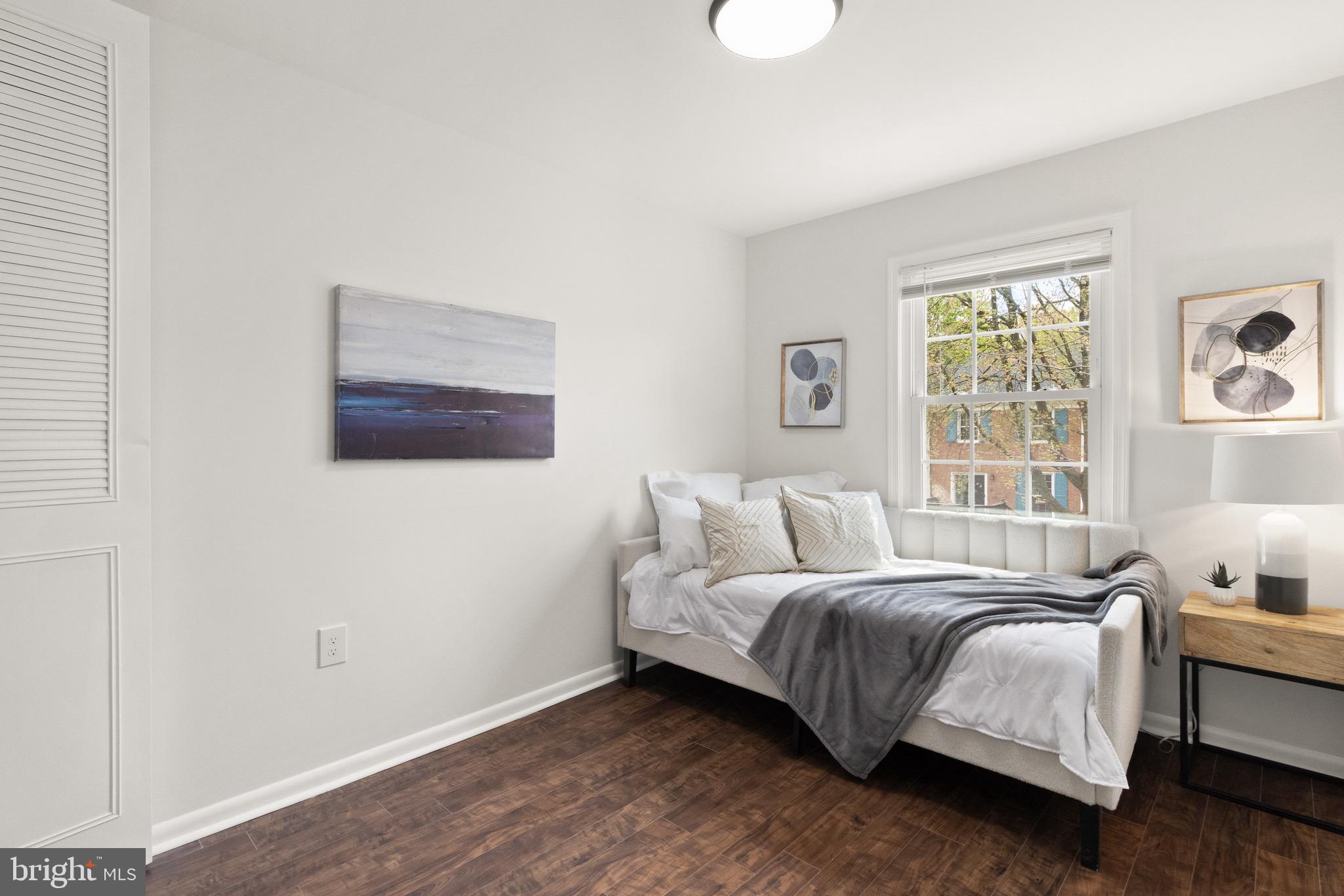 SPRINGFIELD VILLAGE - Residential