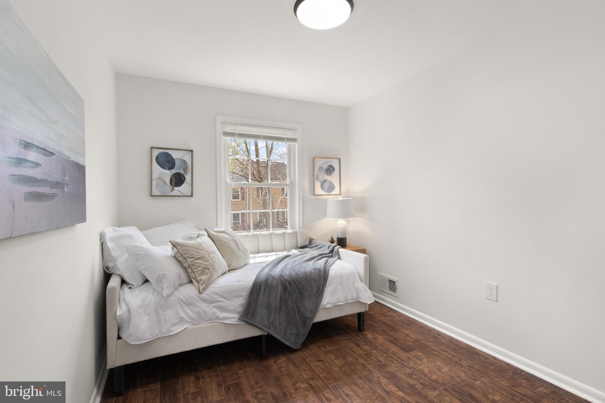 SPRINGFIELD VILLAGE - Residential