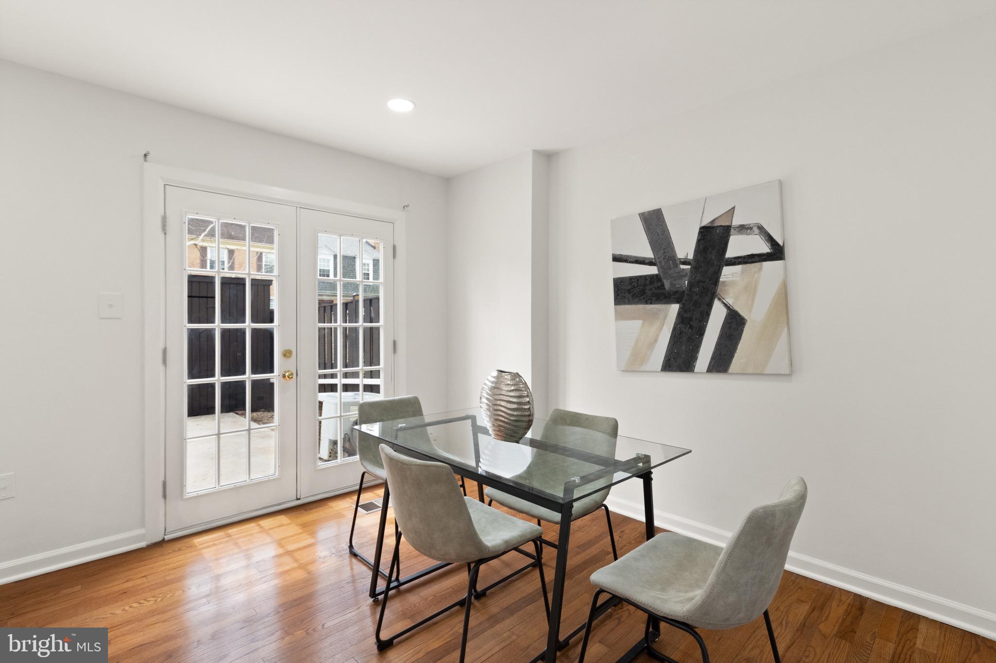 SPRINGFIELD VILLAGE - Residential