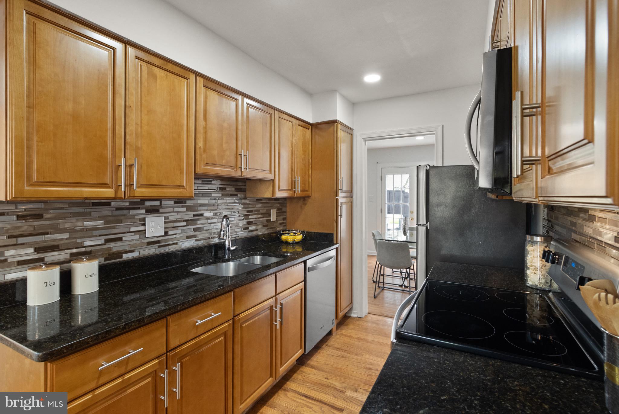 SPRINGFIELD VILLAGE - Residential