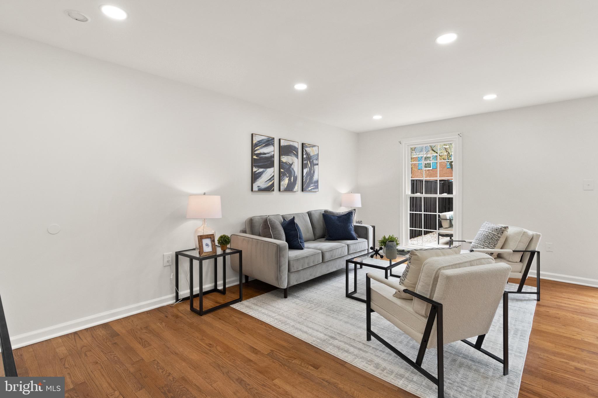 SPRINGFIELD VILLAGE - Residential