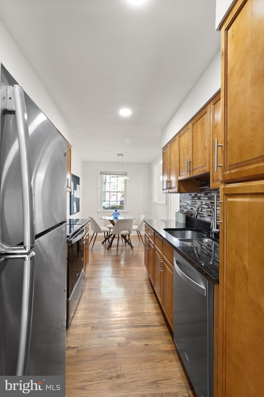 SPRINGFIELD VILLAGE - Residential