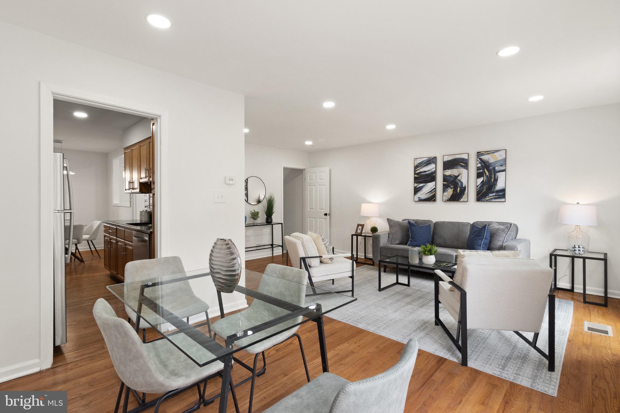 SPRINGFIELD VILLAGE - Residential