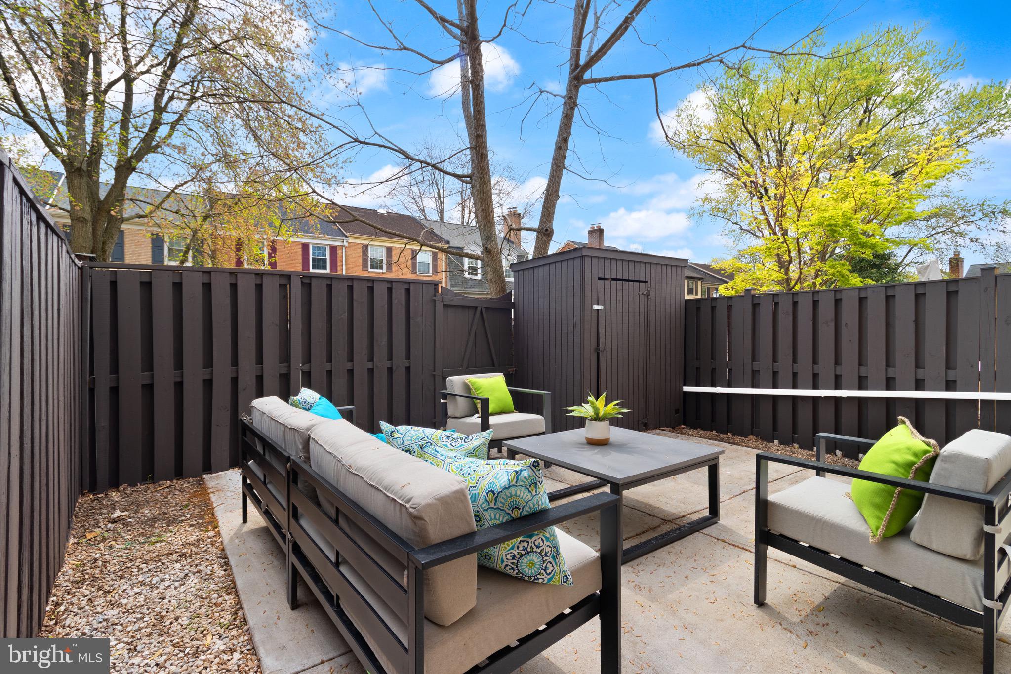 SPRINGFIELD VILLAGE - Residential