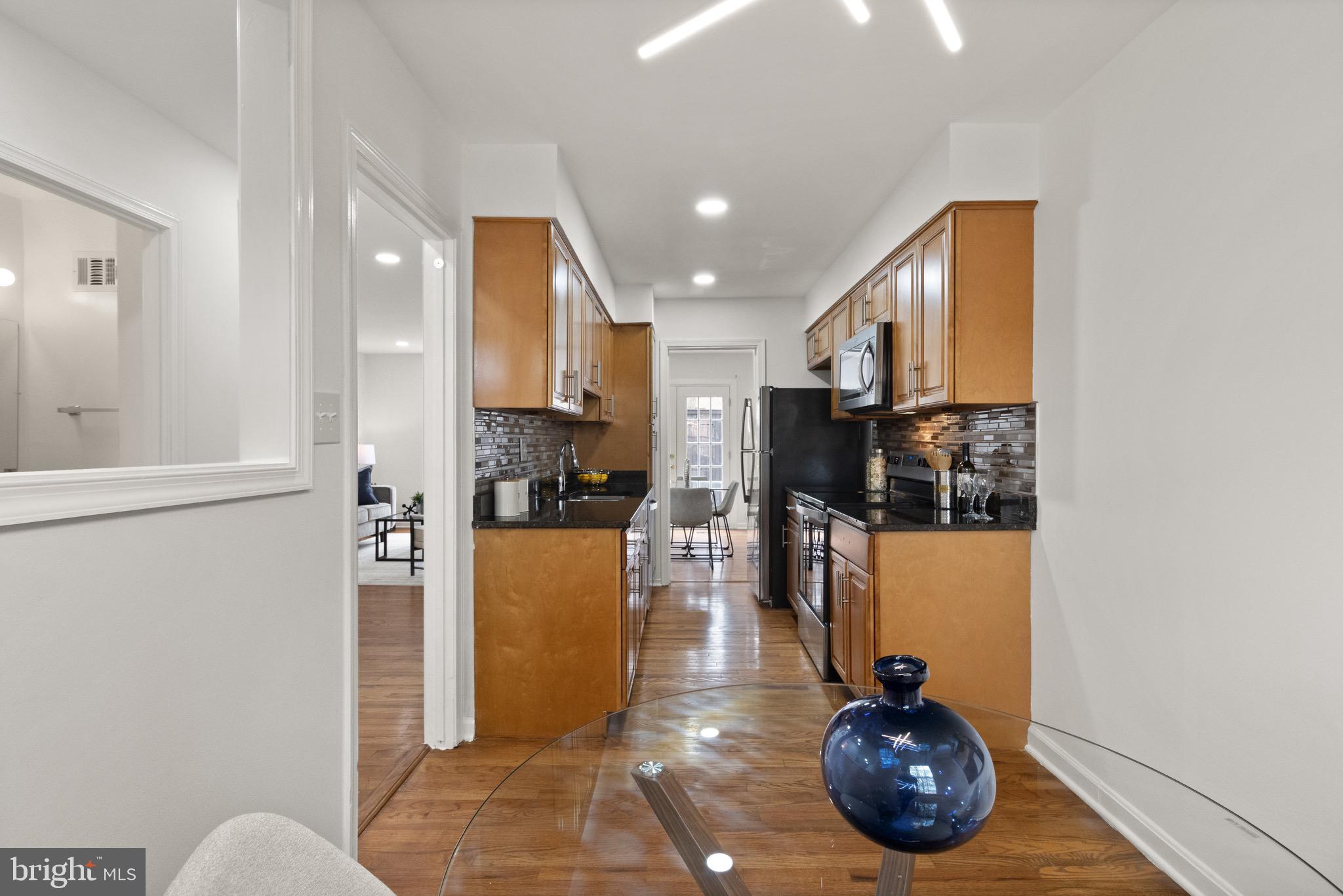 SPRINGFIELD VILLAGE - Residential