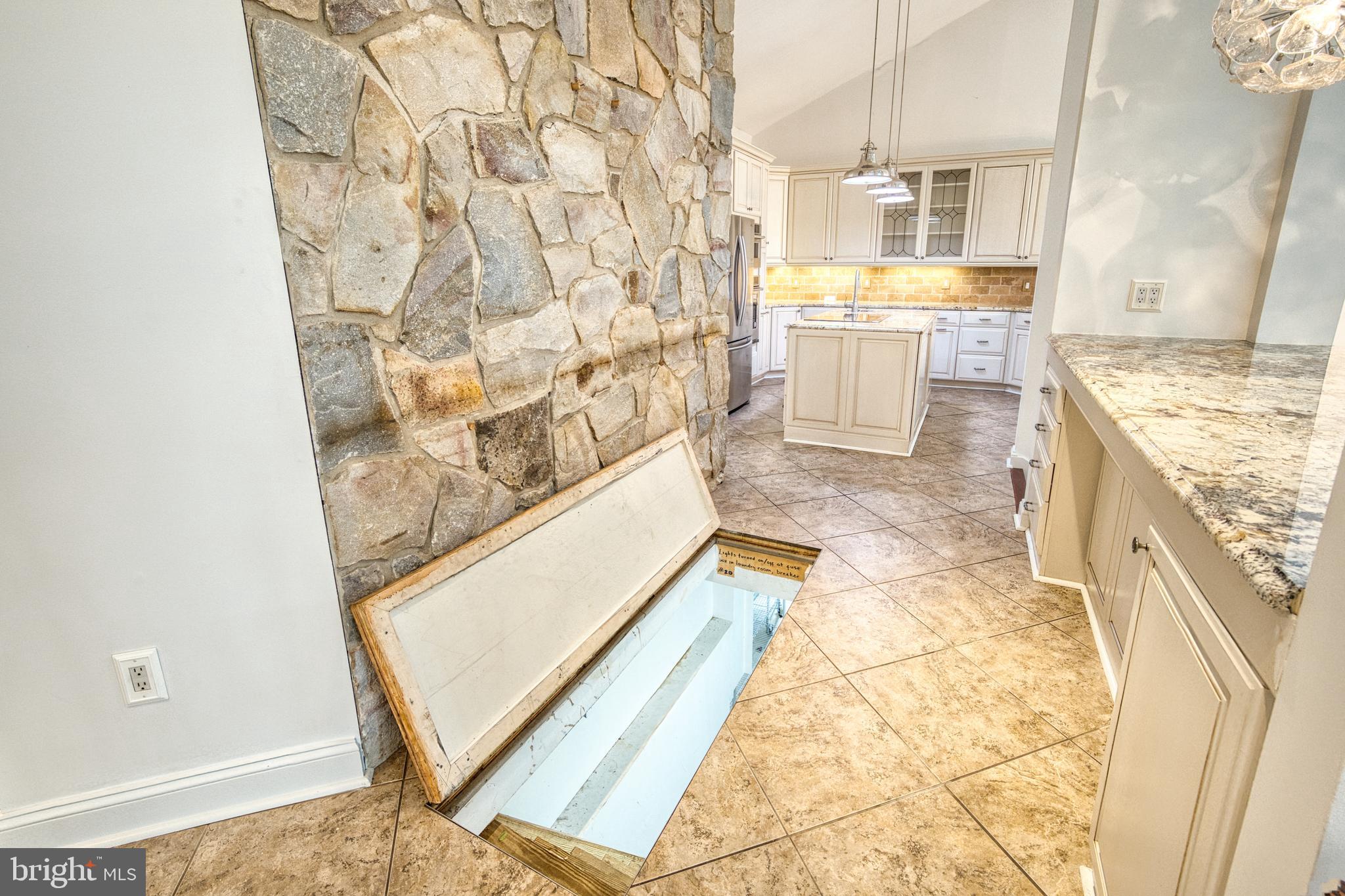 GOOSE POINT ESTATES - Residential