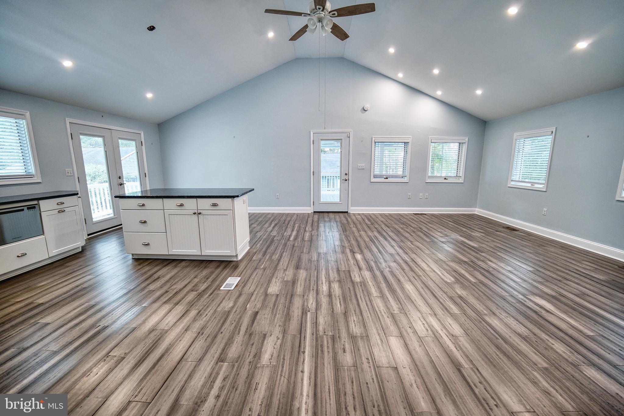 GOOSE POINT ESTATES - Residential