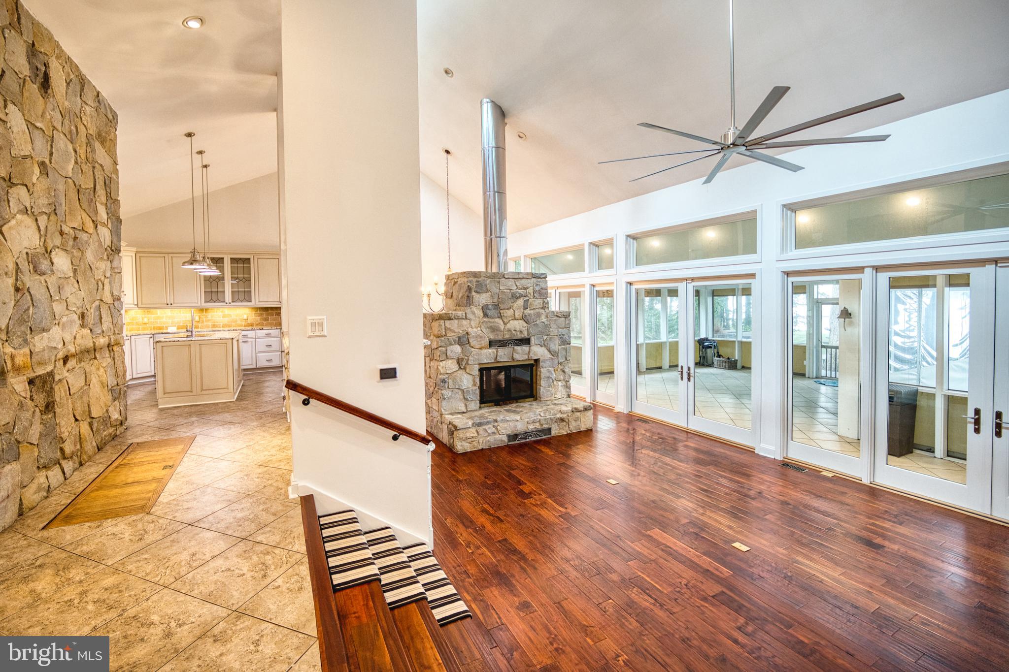 GOOSE POINT ESTATES - Residential