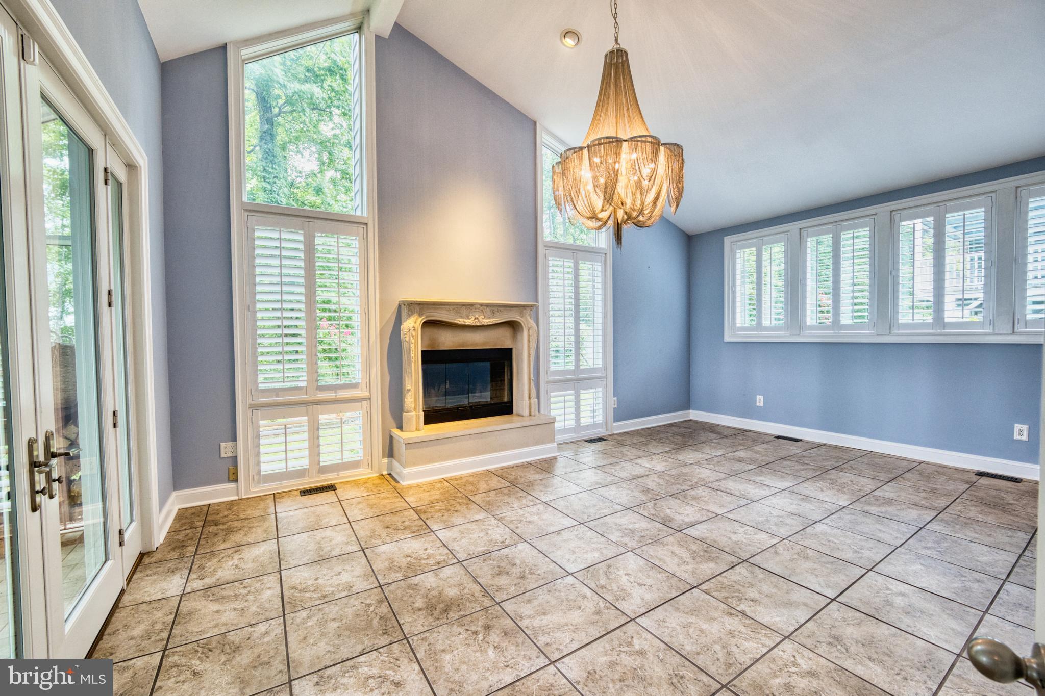 GOOSE POINT ESTATES - Residential