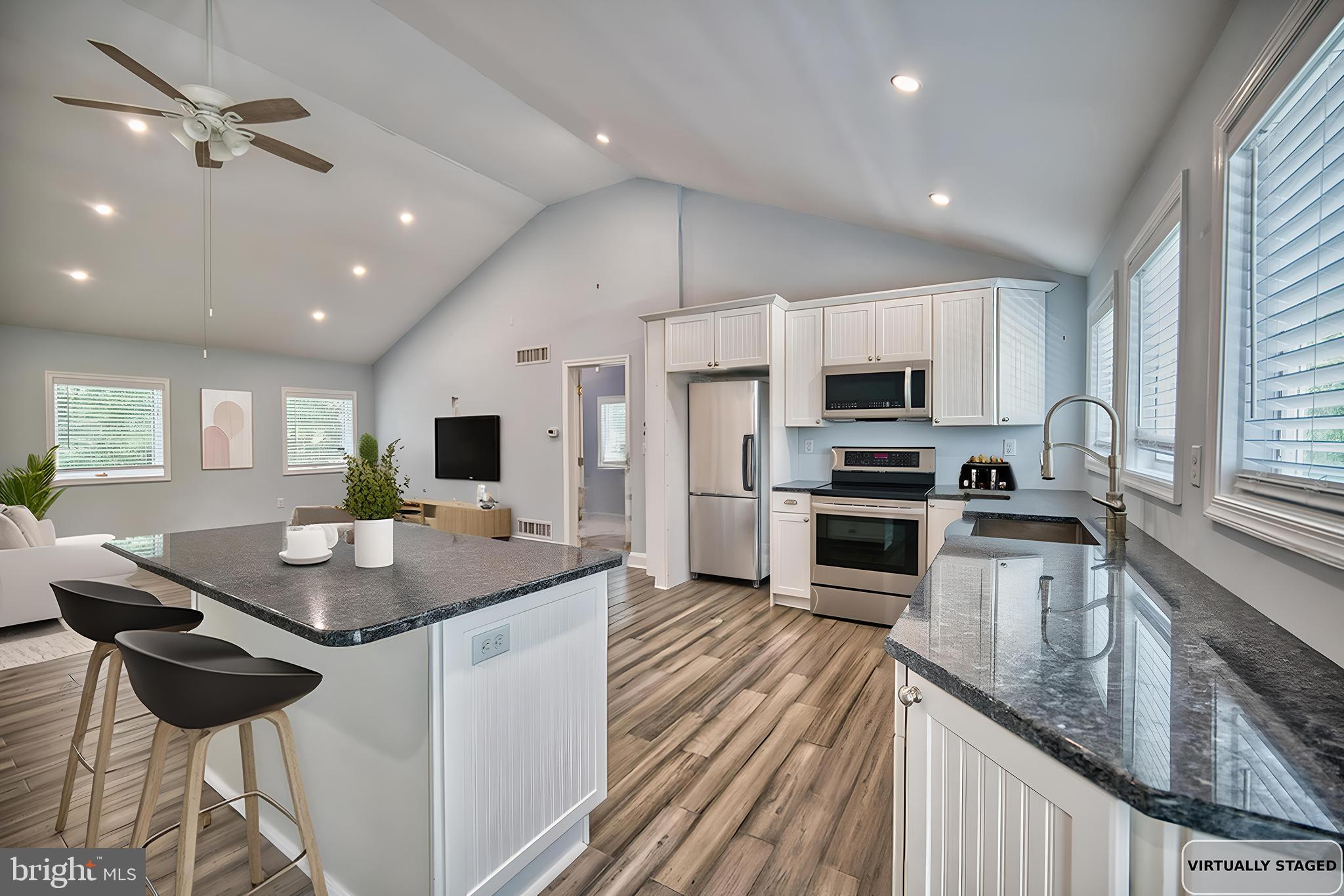 GOOSE POINT ESTATES - Residential