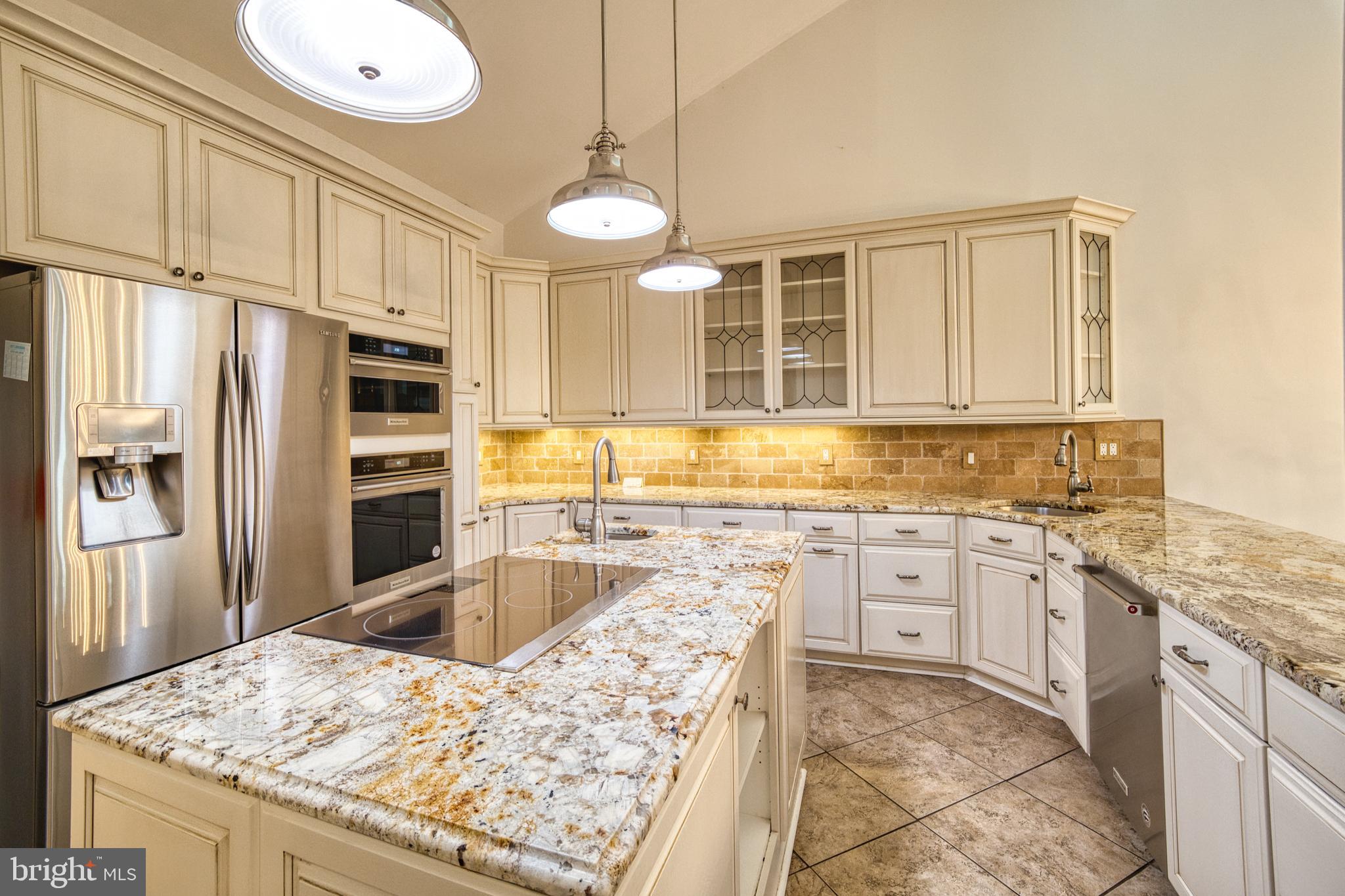 GOOSE POINT ESTATES - Residential