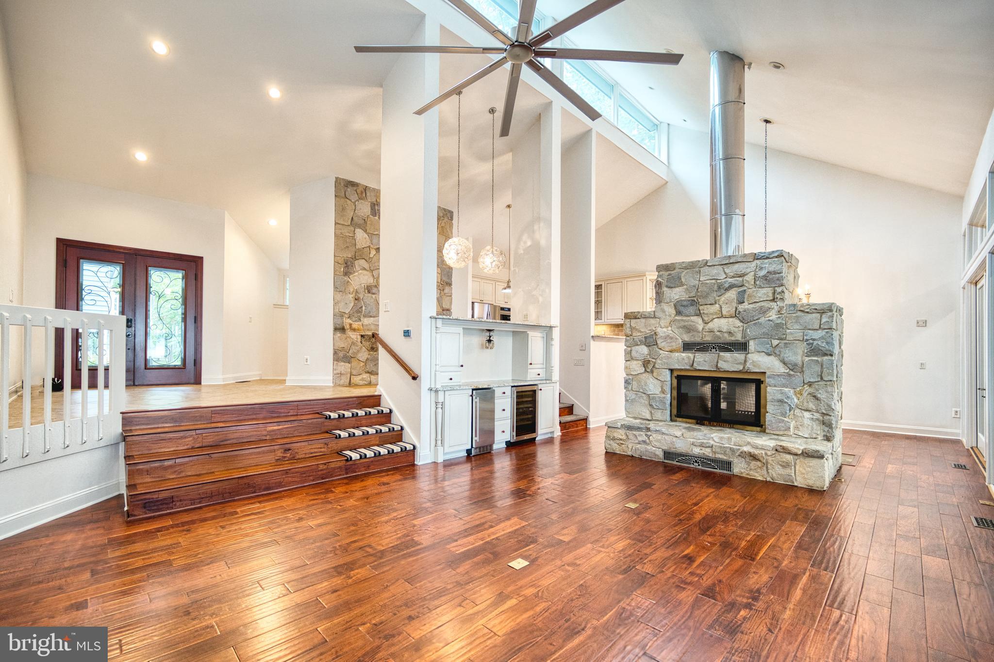 GOOSE POINT ESTATES - Residential