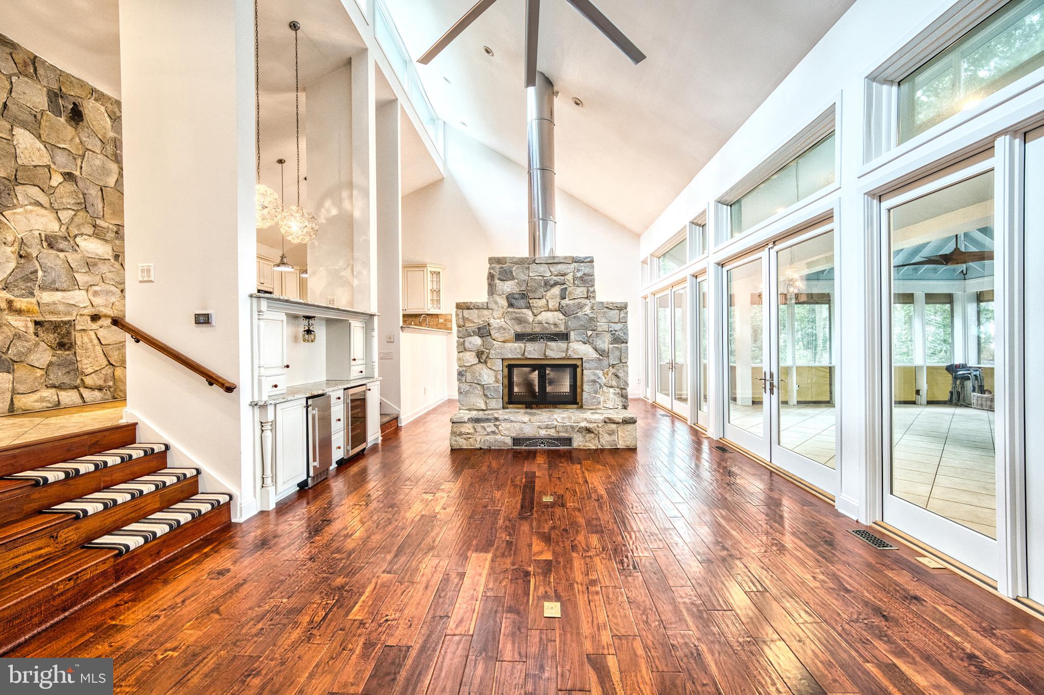 GOOSE POINT ESTATES - Residential