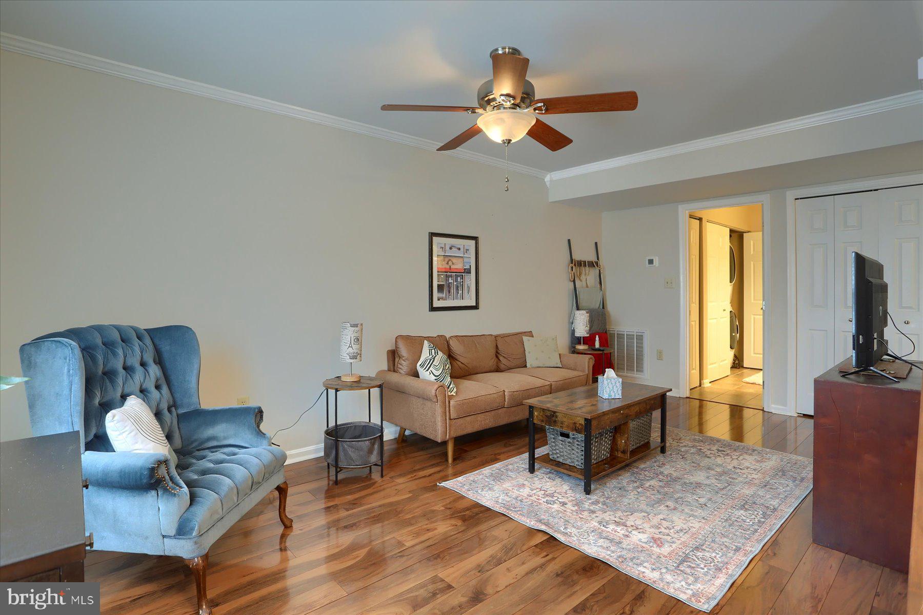 MELBOURNE PLACE - Residential