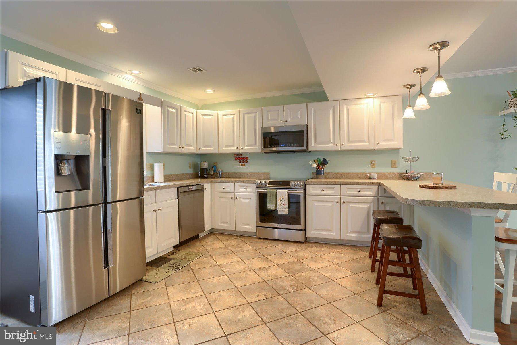 MELBOURNE PLACE - Residential