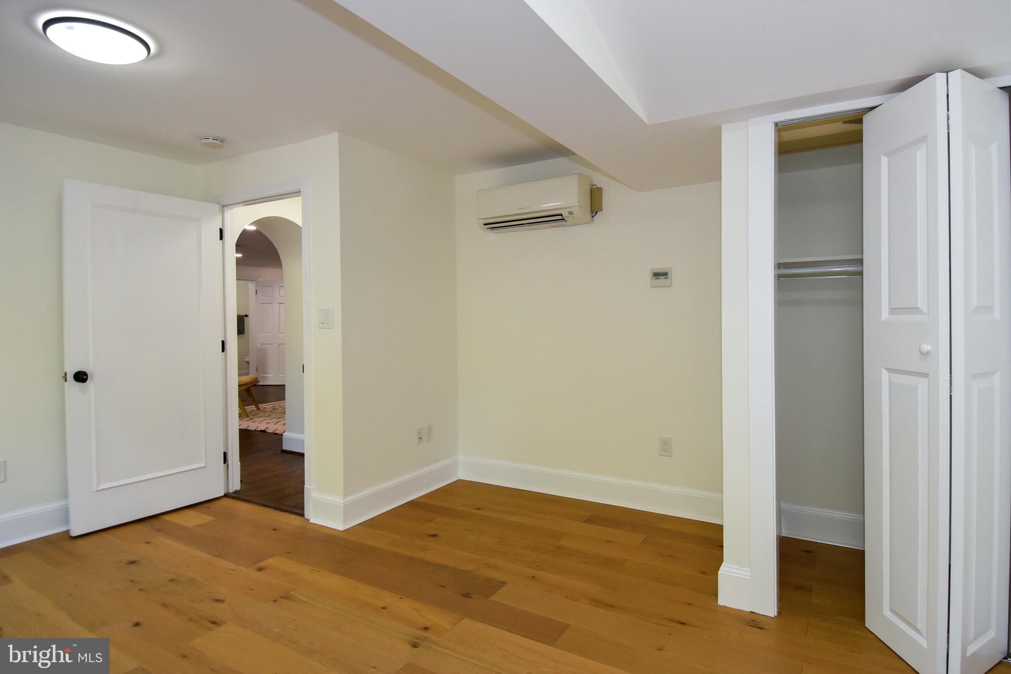 SEVEN OAKS - Residential